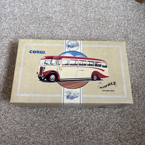 Corgi scale model bus - 1/50,