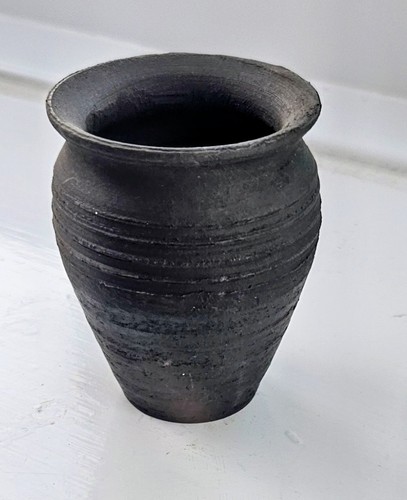 Roman greyware pot ideal - greyware,