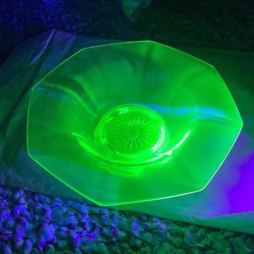 Large octagonal uranium - large,