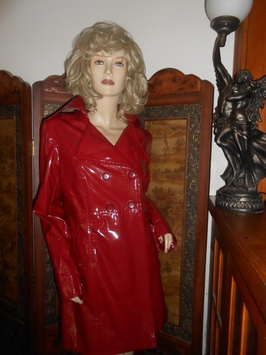Red shiny vinyl - , rain