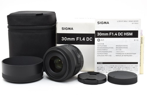 Sigma 30mm dc art 013 - 30mm, f/1.4
