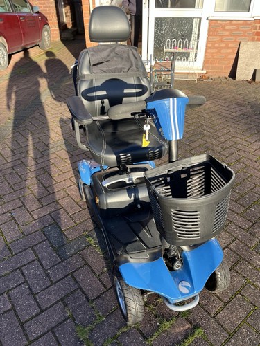 Nearly new rascal - new, dx