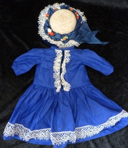 Dress hat for antique doll - &,