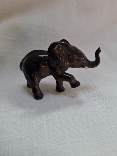 Retired hagen renaker baby - hagen,