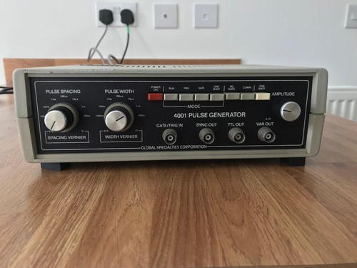 Signal generator square wave - signal,