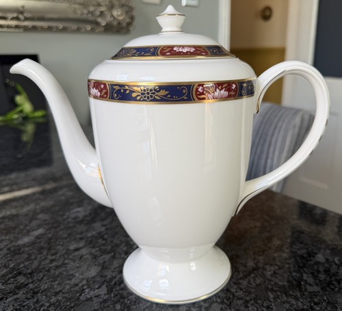 Royal worcester bone - worcester,