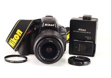 Nikon D5100 Camera & AF-S 18-55mm VR Lens Kit Battery & Charger 16,722 Shots
