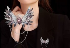 Vintage Winged Queen Brooch Crystal Angel Wing Pin with Chain Elegant Gift Jewel