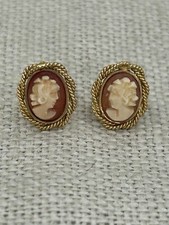 VINTAGE 1970s Italian 9k 9ct gold CAMEO stud earrings rope twist mounts
