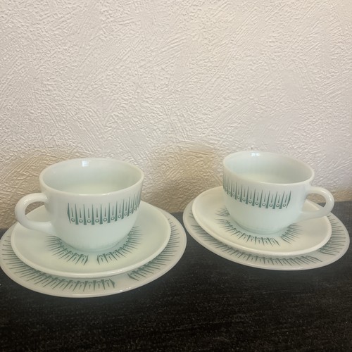 Two pyrex green coronet - pyrex,