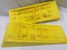 Caravan / Motorvan / Trailer Tent - Levelling Block's by Fiamma