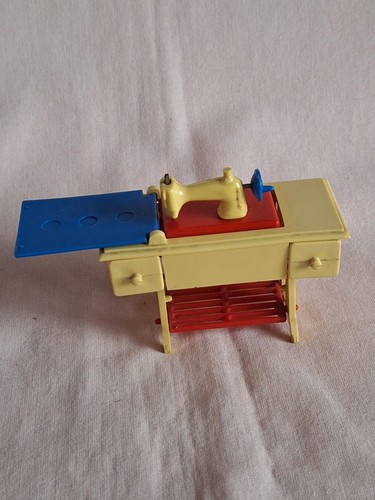 Vintage dolls furniture rare - furniture,