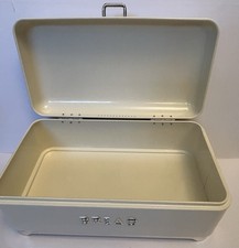 Kitchen Craft Lovello White Bread Bin – 15” – Used