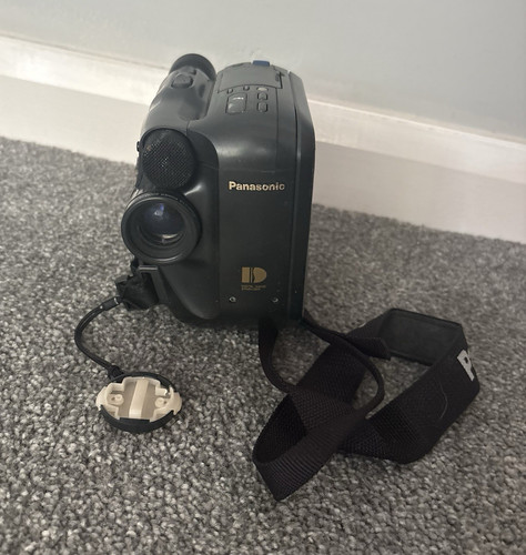 Panasonic s1b handheld - panasonic, nv-s1b