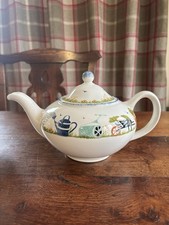 Wood & Sons - Holly Cottage - Tea Pot - 2 Pint Capacity - New Boxed