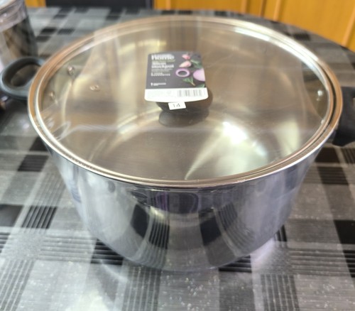 Large stock pot 30cm - large,