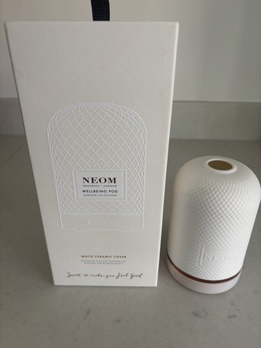 Neom wellbeing pod essential - neom,