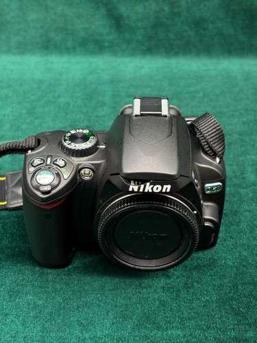 Nikon d60 2mp digital slr - digital,