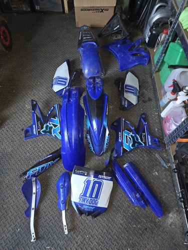 Yamaha yz125 plastics kit - yamaha,