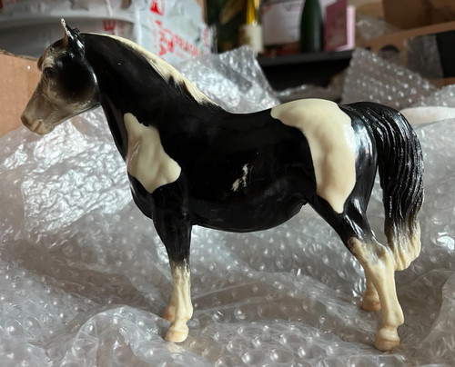 Breyer traditional scale - 1:9,