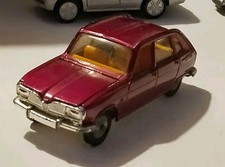 vintage Corgi 260 Renault 16TS