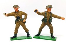 Metal WW2 British Paratroopers x 2. 1/32. Toy Soldiers. VGC.