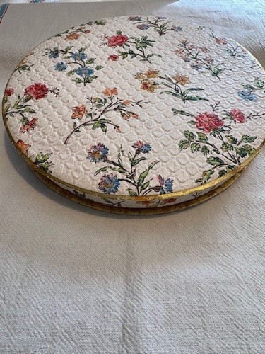 Large vintage round floral - round,