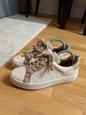 Michael Kors Poppy Lace Up