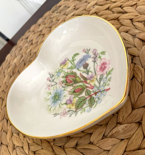 Aynsley wild tudor bone china - aynsley,