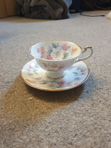 Queens fine bone china - queens,