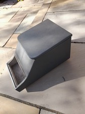 Land Rover  Center Of Front Seat Cubby Box