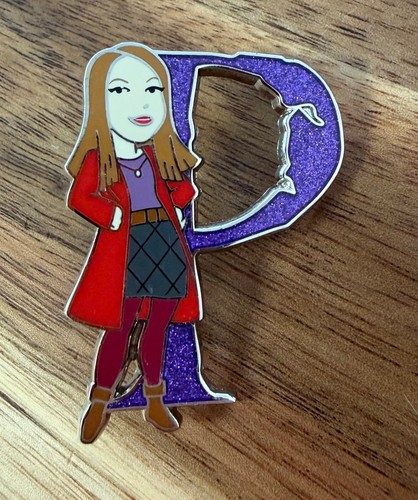 Disney mystery pin hocus - disney, pocus