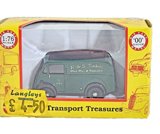Classix EM76603 Morris J Van 00 Gauge 1:76 R&S Tomkins Fresh Fruit & Veg Boxed.