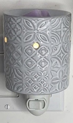 Scentsy mini warmer plug - mini, plug-in