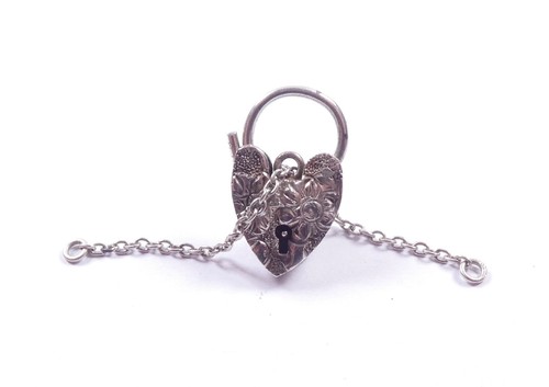 Vintage 1978 padlock clasp - vintage,