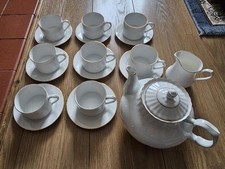 Porcelain Tea Set – Queen