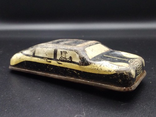Vintage tin plate - plate, model