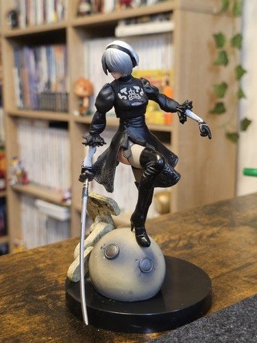 Nier automata figure statue - 2b,