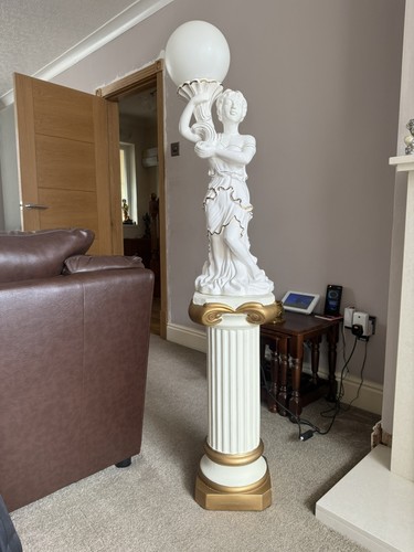Greek gold white standing - &,