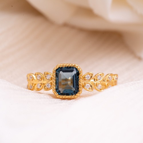 Banguette blue topaz - topaz, with
