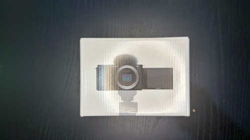 Sony alpha e10 mirrorless - zv-e10,