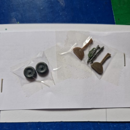 Vintage spares matchbox - 1:72,