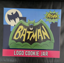 Batman logo cookie jar ceramic - batman,