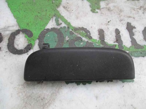 8281083e005pk rear outer door - rear,