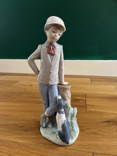 Nao lladro boy - by,