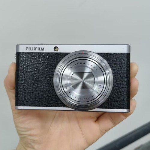 Fujifilm xf1 compact - fujifilm,