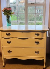 Bow Fronted Chest of Drawers