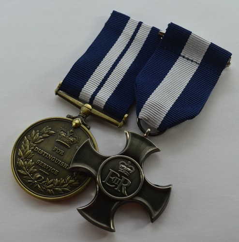 Pair elizabeth medals - pair, of