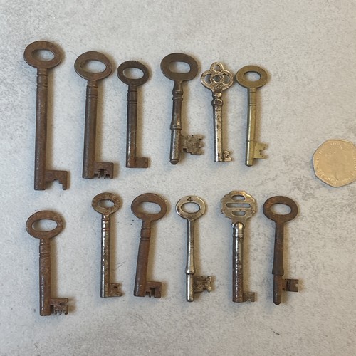 Antique job lot assorted - job, 12