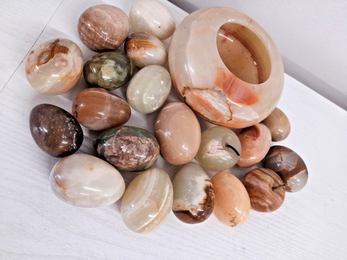 Vintage onyx eggs job - job, lot